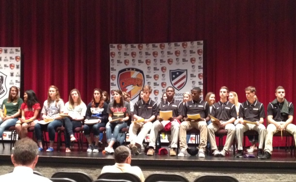 25 Chargers SC Players to Play College Soccer
